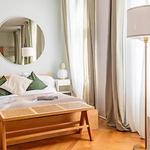 Apartament - 1 Min To U1 Reumannplatz - 2 Metro Stations To Hauptbahnhof, Wiedeń